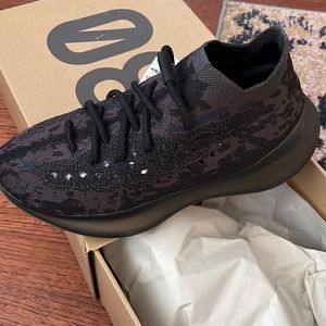 Yeezy Boost 380 Adidas size 6